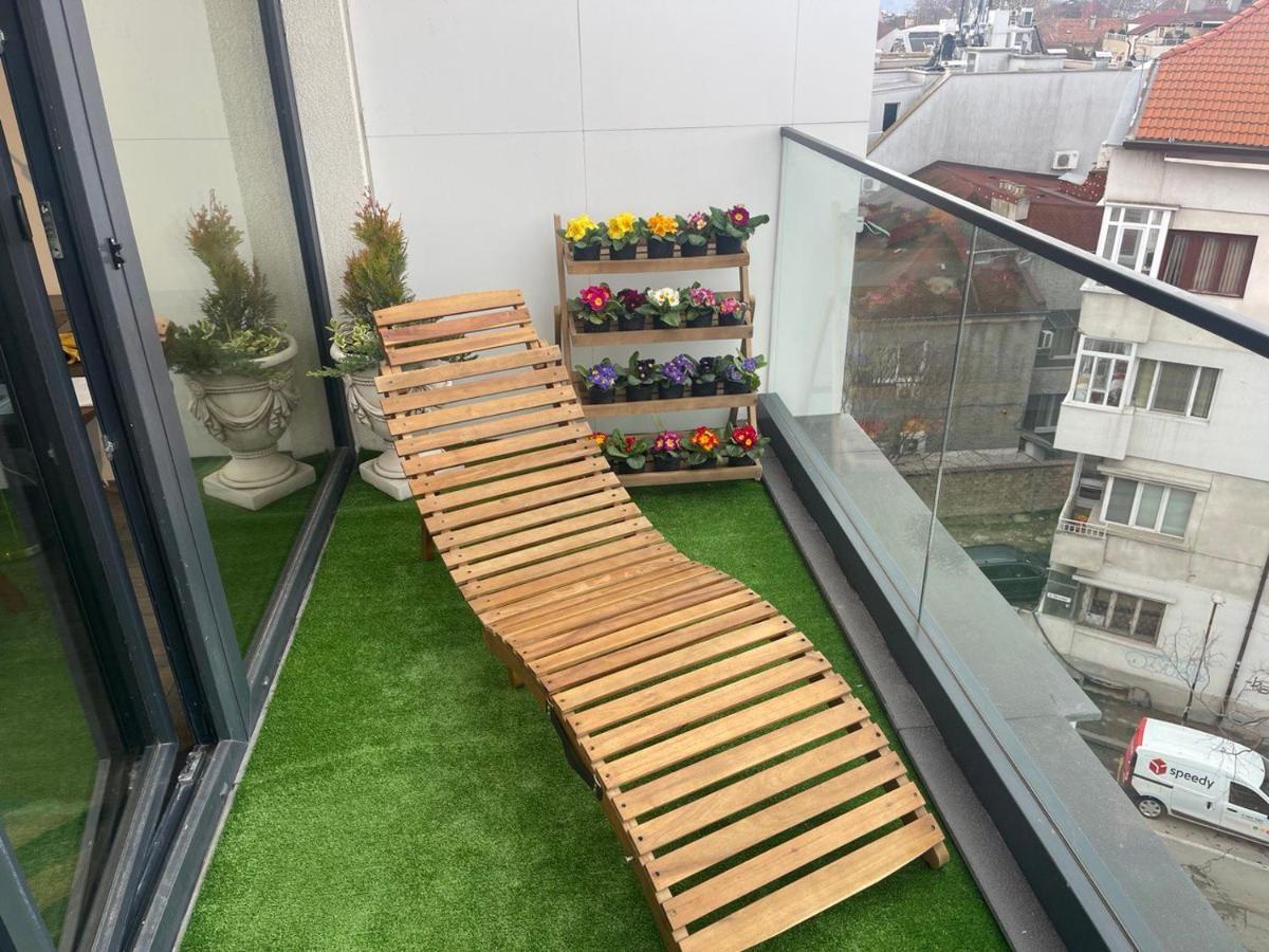 Panoramic Apartment In Varna With Underground Parking Exterior foto
