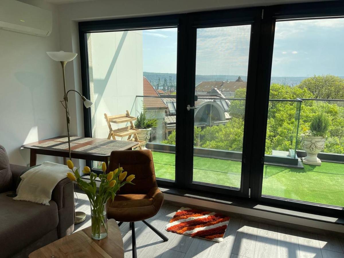 Panoramic Apartment In Varna With Underground Parking Exterior foto