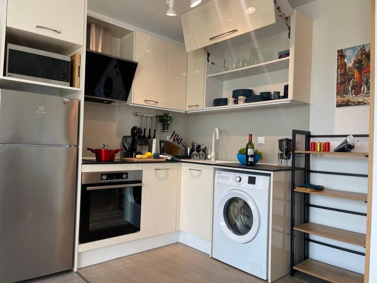 Panoramic Apartment In Varna With Underground Parking Exterior foto